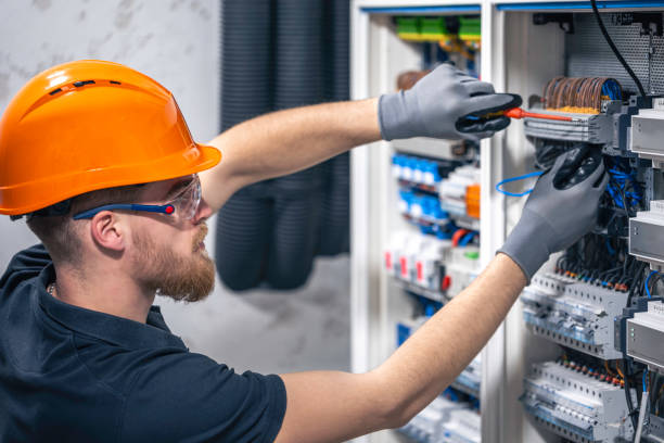 Best Local Electrician Companies  in Camdenton, MO